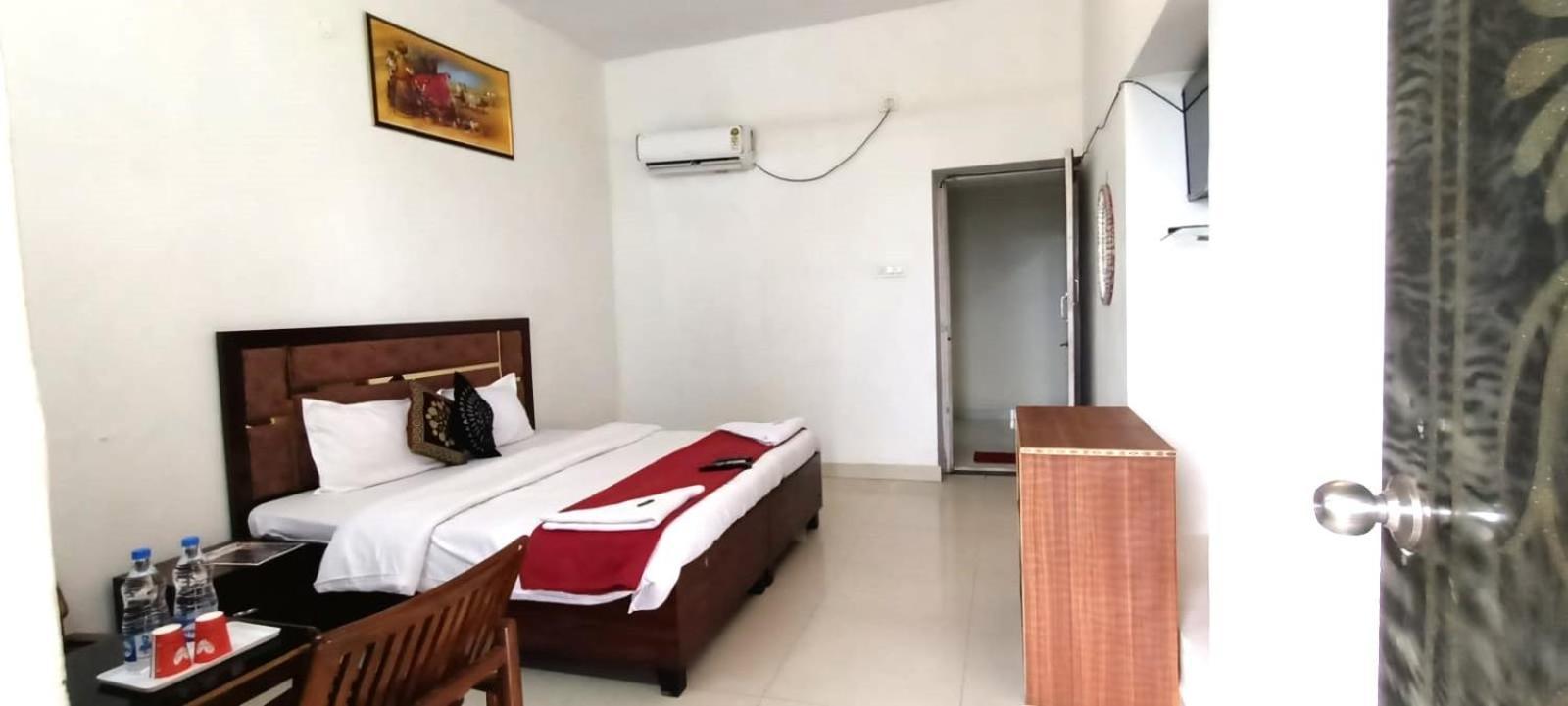 Zora Park Luxury Rooms Visakhapatnam Exterior foto